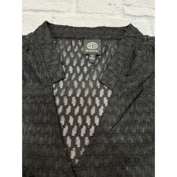 Bobeau Black textured Sheer Blouse v-neck wrap Hi-Low hem smocked cuff sz M A542 - Picture 3 of 6